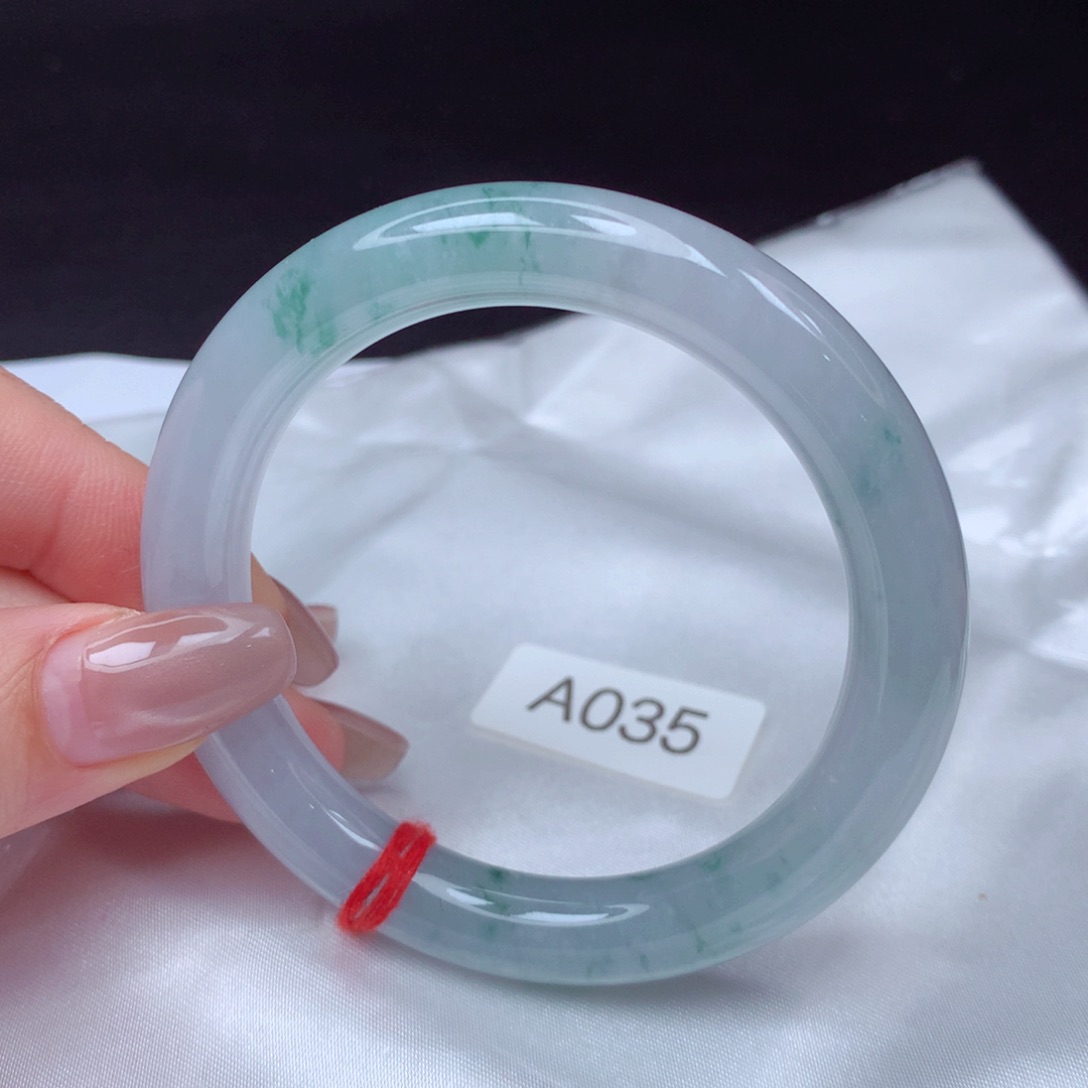 翡翠手镯未镶嵌手镯54