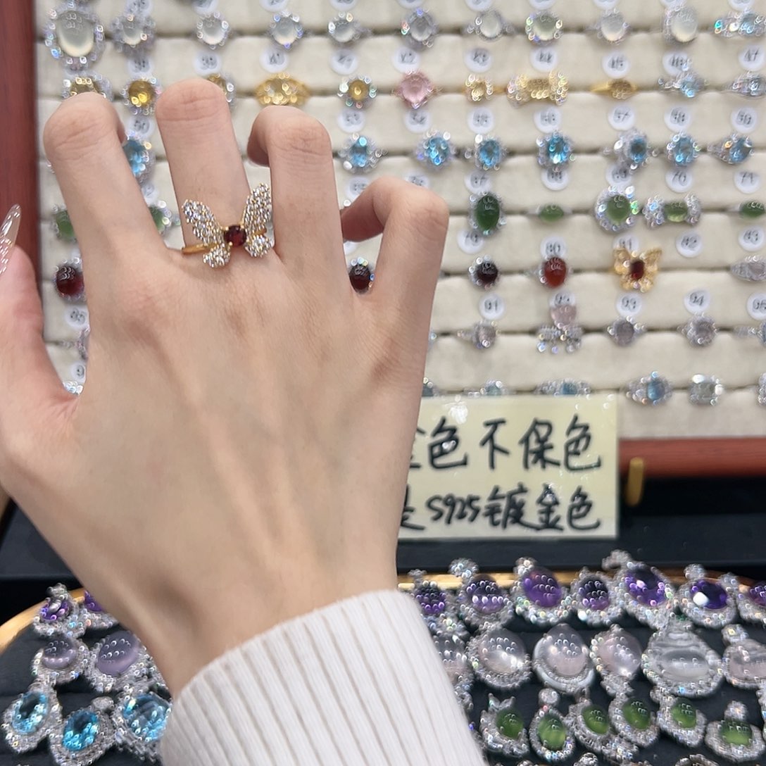 K***k石榴石银S925镀金镶嵌戒指