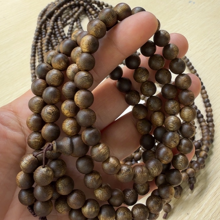 沉香碎屑沉香海南白棋楠0.8大31克➕碎屑多样性发一