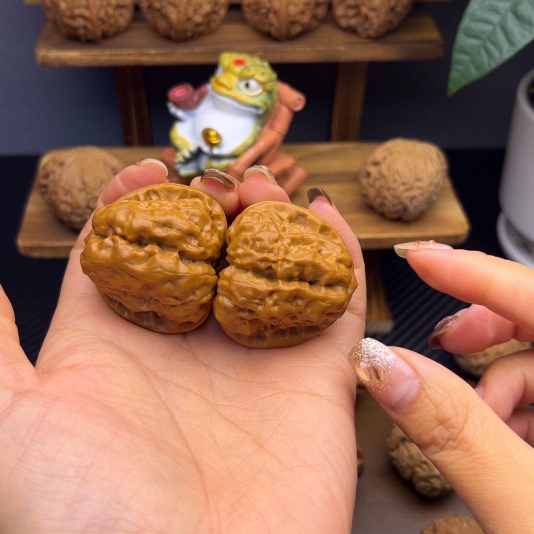 文玩核桃把件蛤蟆头 39 打底精修