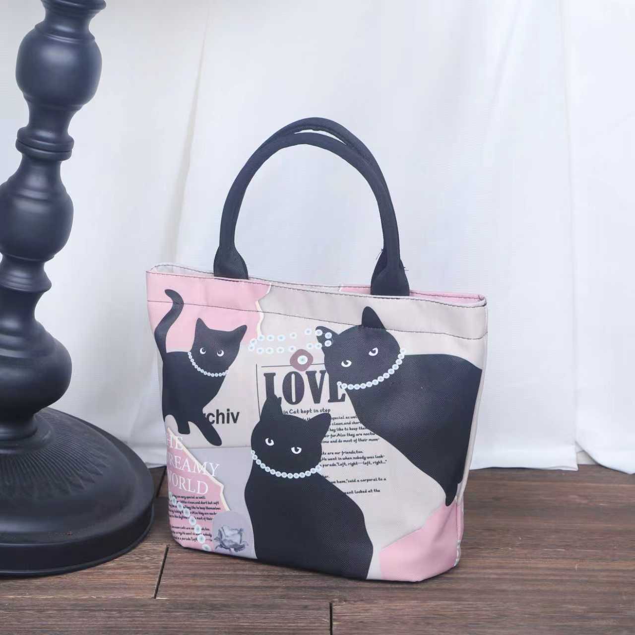 LVTAO/驴淘珍珠小黑猫斜纹防水布百搭上班族通勤包单肩包防水包