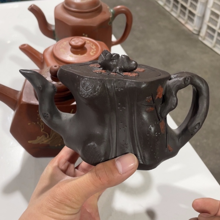 紫砂茶壶老厂紫砂壶一件。