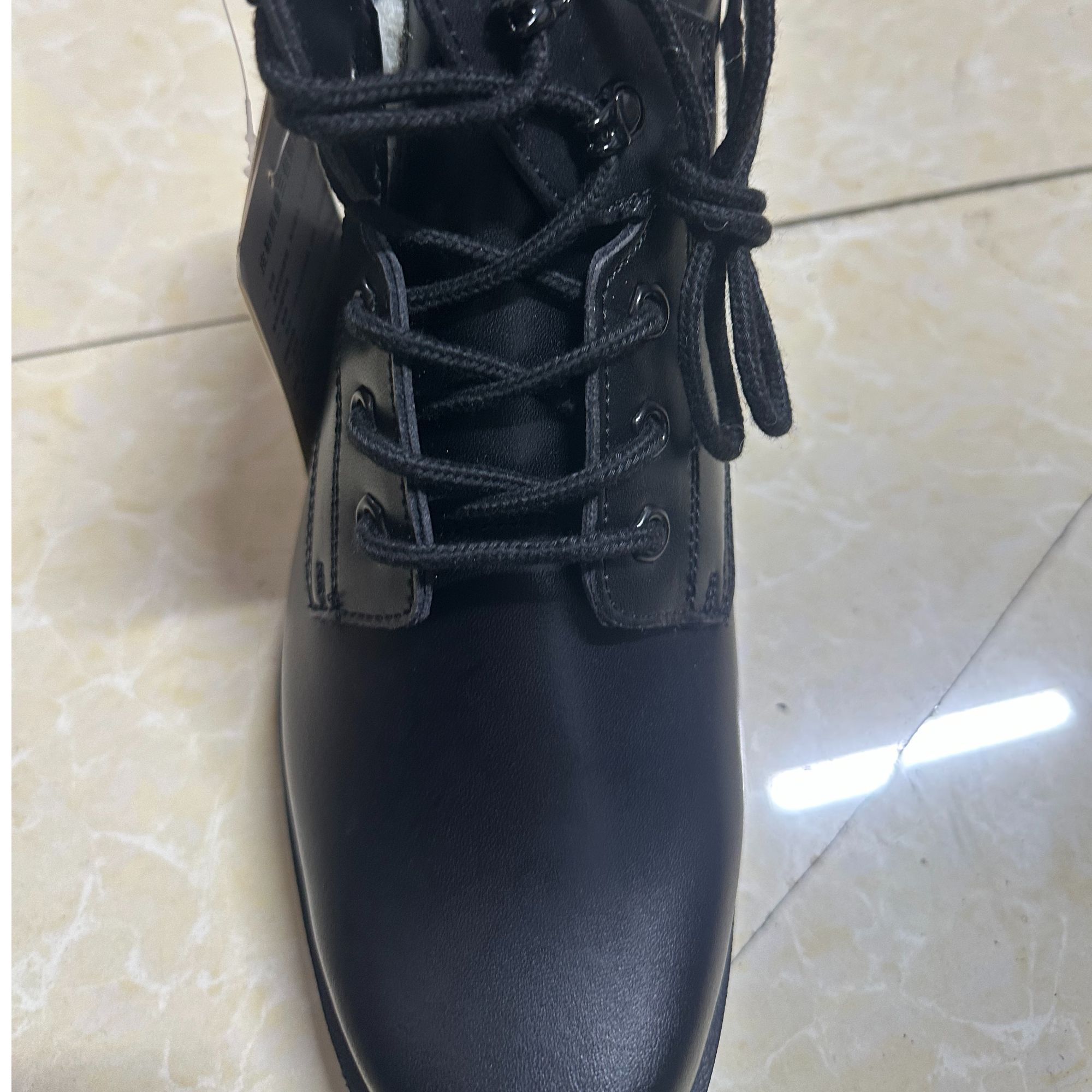 黑色纯色羊毛靴牛皮羊毛一体马丁靴