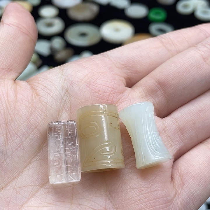 果***辉玛瑙/玉髓未镶嵌颈饰