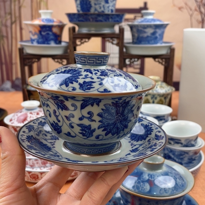 摆件陶老陶泥缠枝莲元宝盖碗