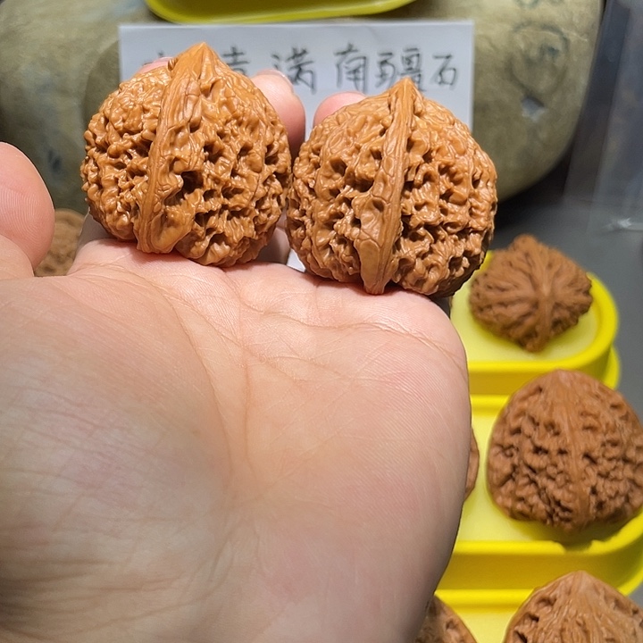 文玩核桃把件777号，43尺全品三角疆