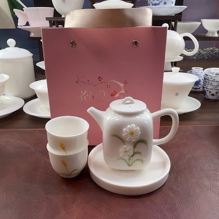 七夕节专属送礼：花草间四方壶+2杯礼盒包装