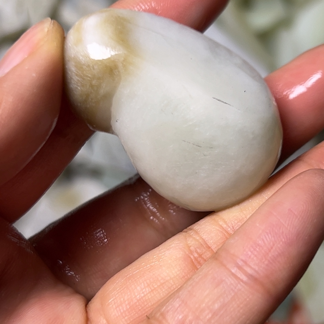 和田玉未镶嵌项链