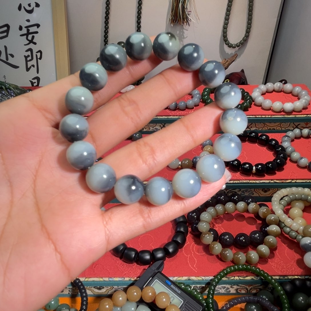 和田玉手链未镶嵌幕**眠