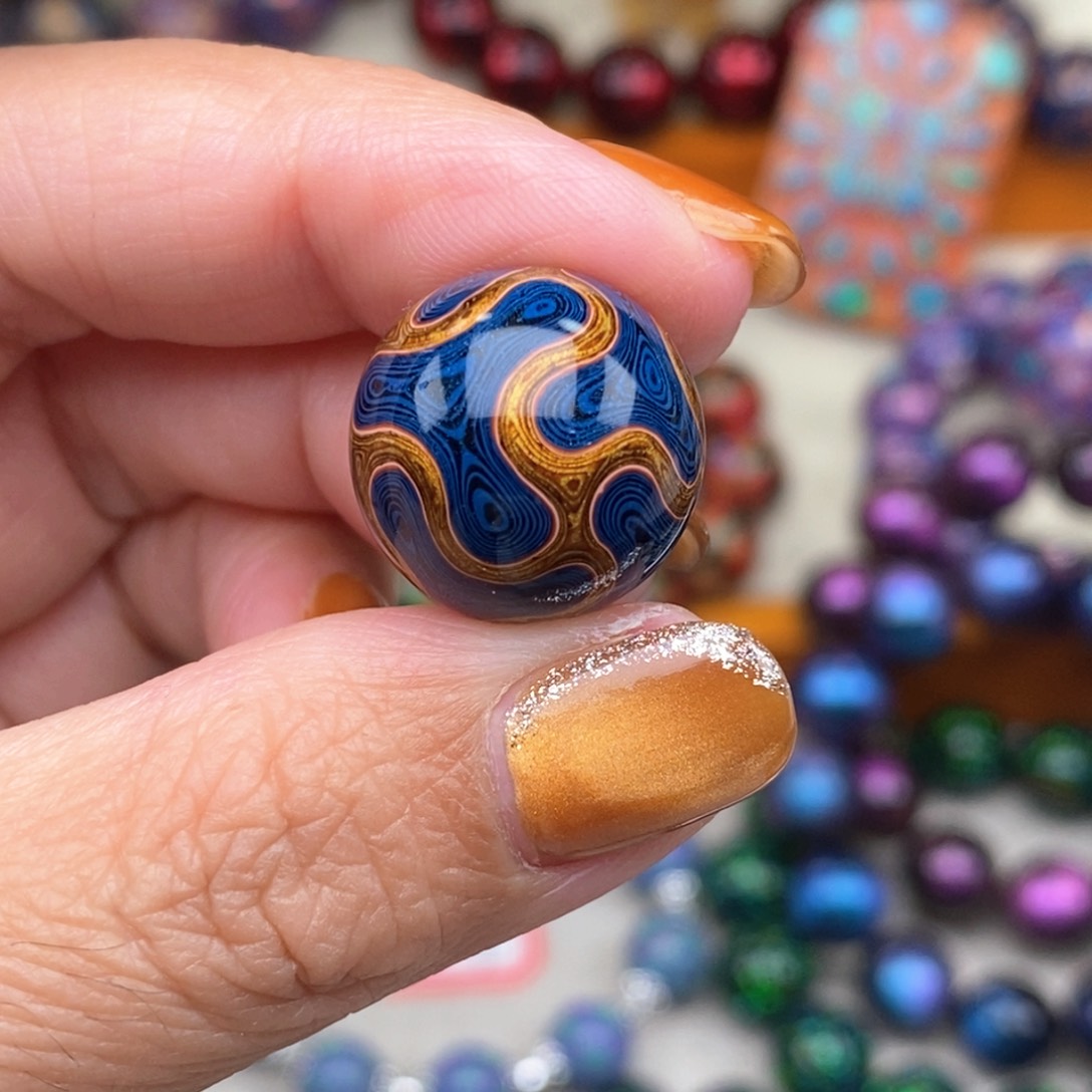 伊*爸1.5金缕蓝。          