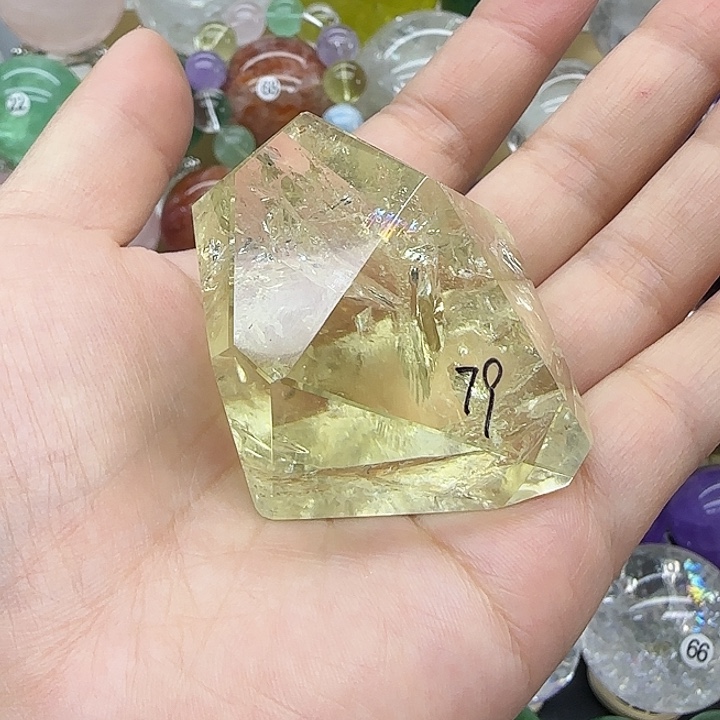 水晶未镶嵌珠宝半成品