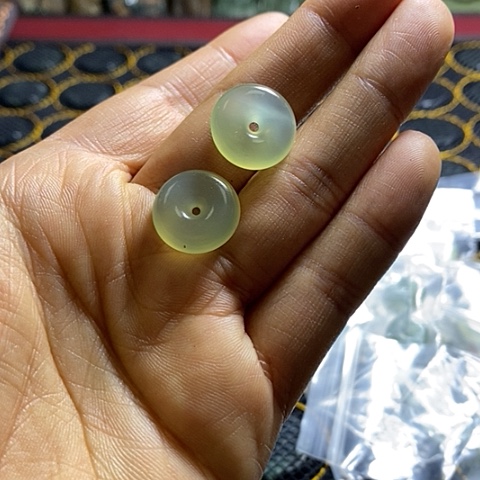 岫玉耳环未镶嵌一对