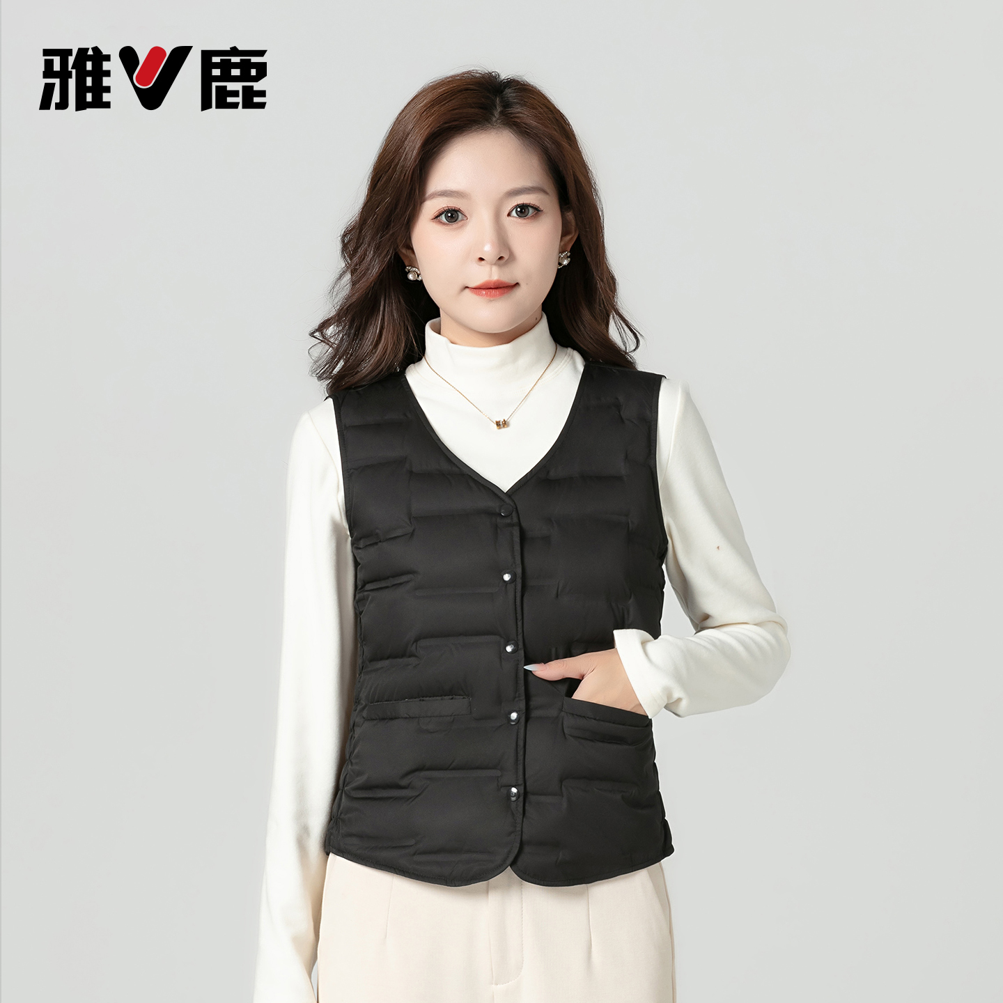 雅鹿羽绒女圆领马夹修身长袖透气秋冬季保暖薄款通勤风加厚