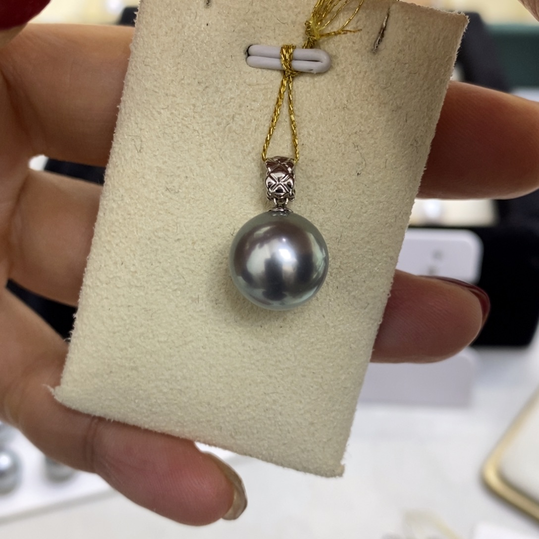 海水珍珠颈饰18K金镶嵌