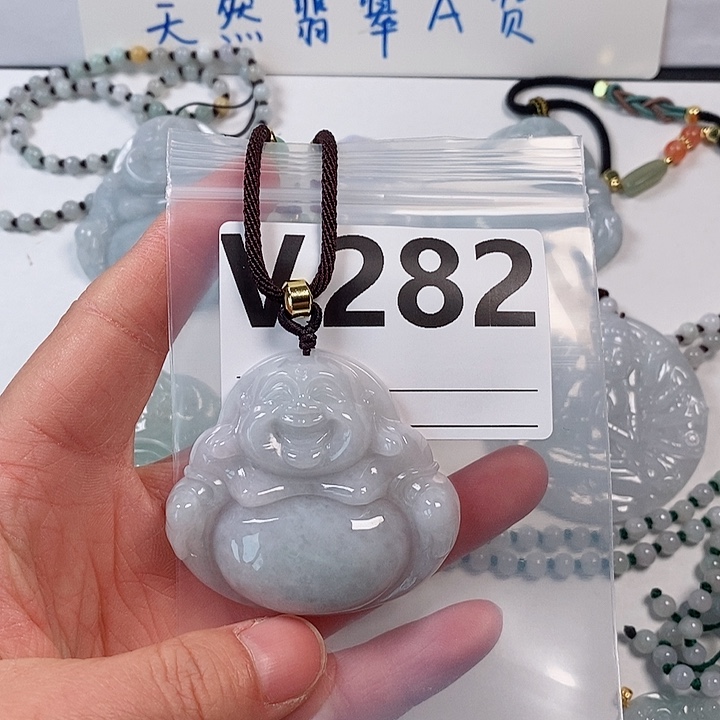 翡翠颈饰未镶嵌天然