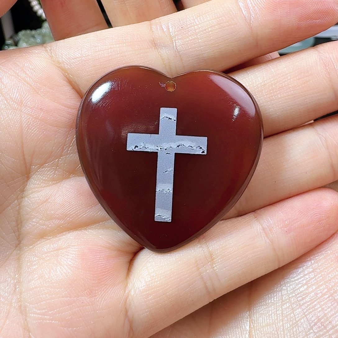 萍***姐玛瑙/玉髓未镶嵌颈饰清货有瑕疵不退换