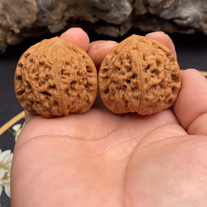 把件文玩核桃水龙纹修过