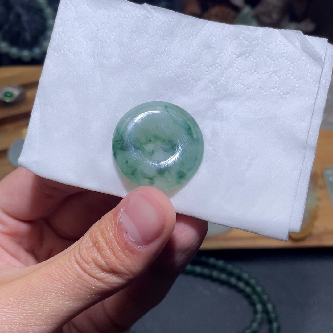 定制翡翠未镶嵌吊坠