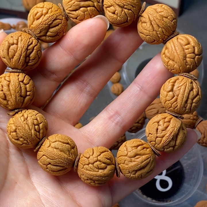 文玩核桃手串秦岭野生龙纹桃核20