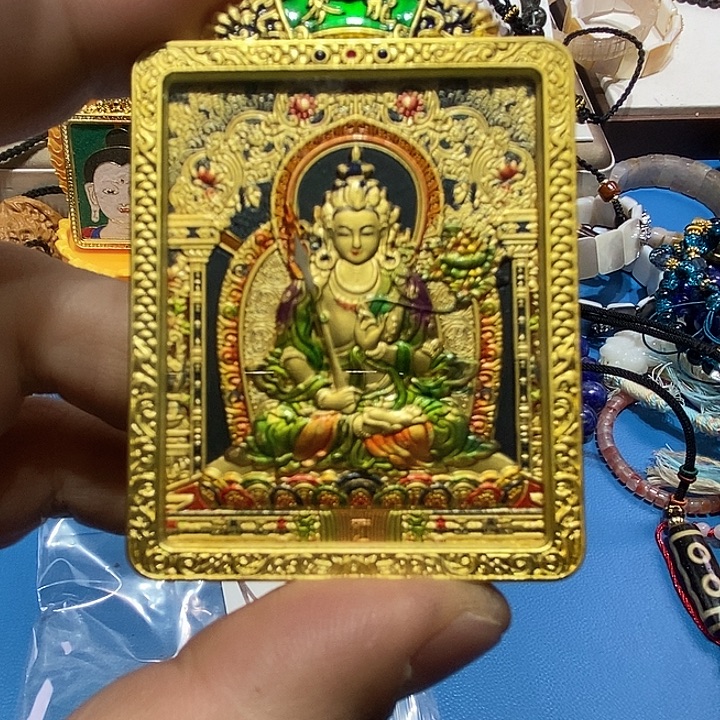 玛瑙/玉髓足铂镶嵌颈饰30
