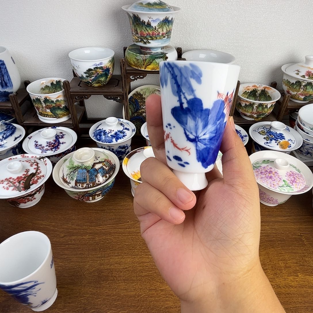 忠意堂釉下彩荷花鱼