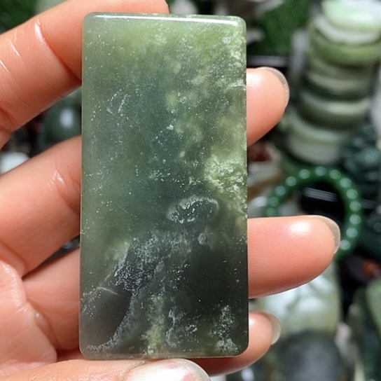 未镶嵌和田玉（糖玉）珠宝半成品