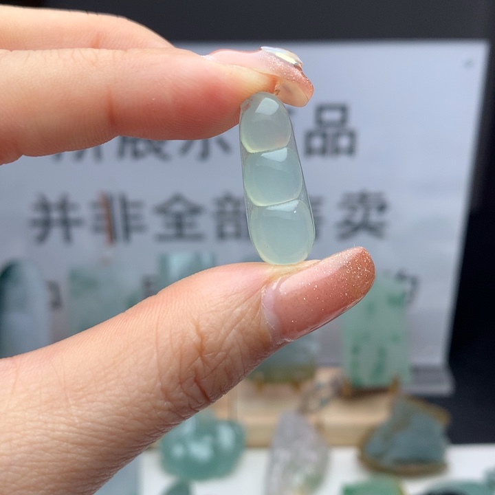 定制翡翠未镶嵌天然翡翠