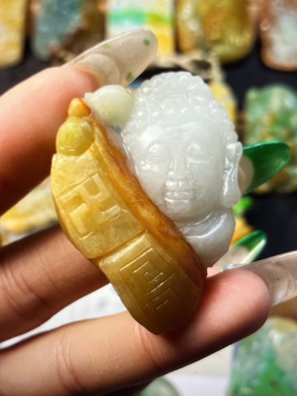 天然A货翡翠一证一物基地发货