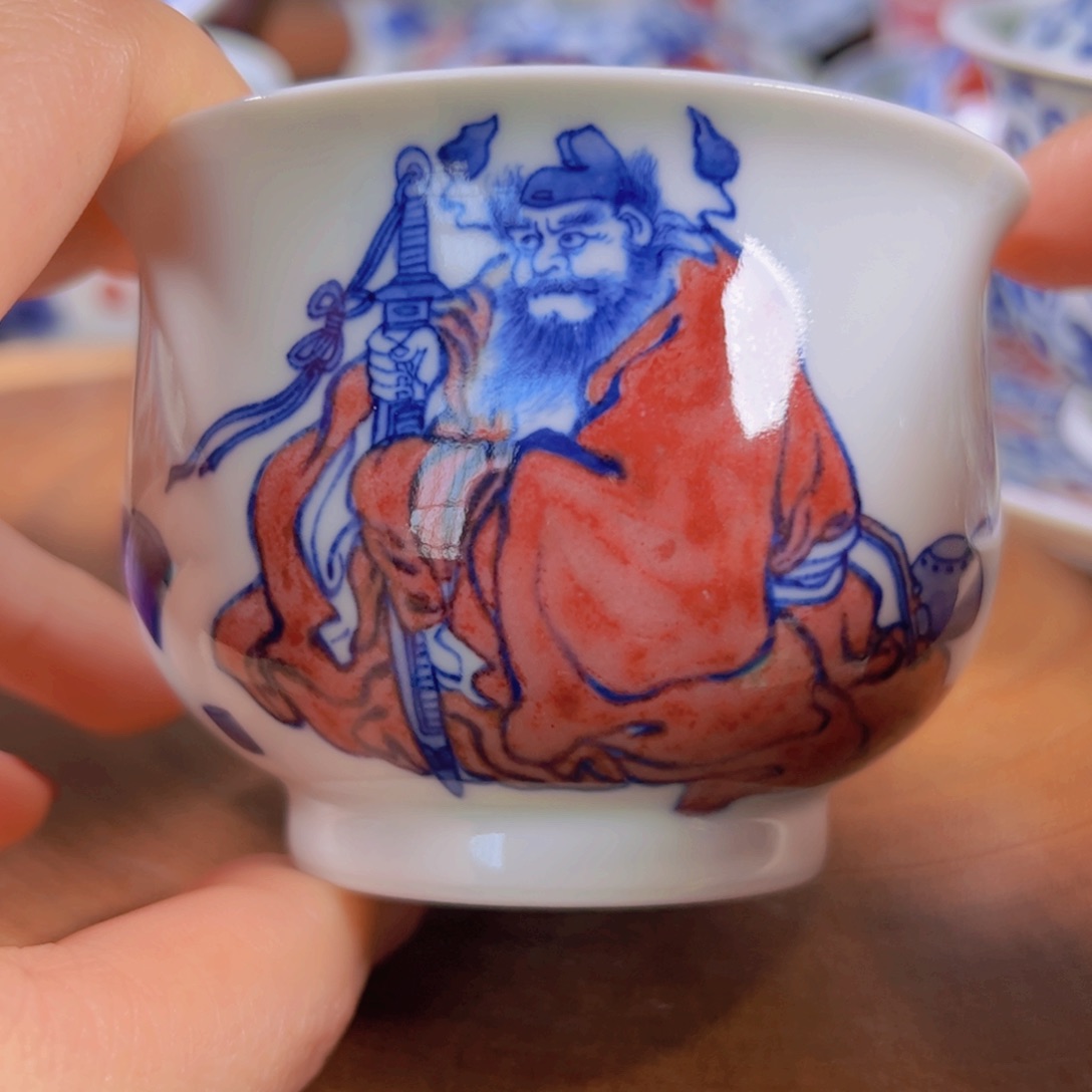 青花釉里红炉式杯