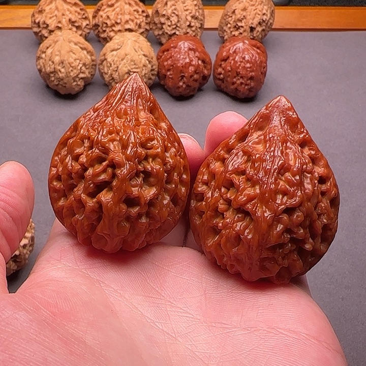 行***.文玩麻核桃41尺寸大沽石