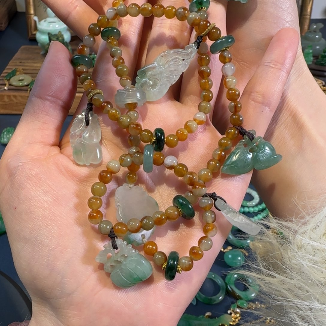 颈饰合金翡翠翡翠吊坠