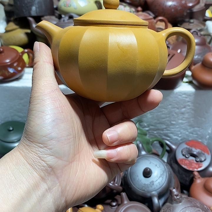 紫砂茶壶微瑕微笑