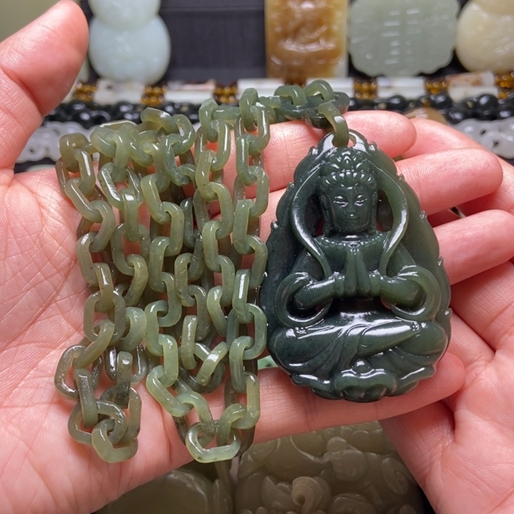 颈饰未镶嵌和田玉