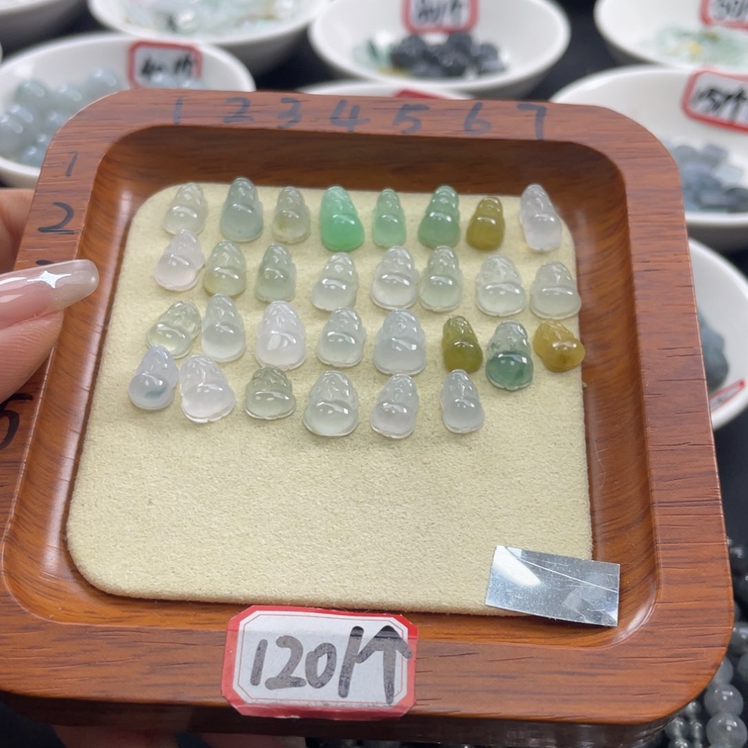 翡翠未镶嵌颈饰貔貅120一个可挑