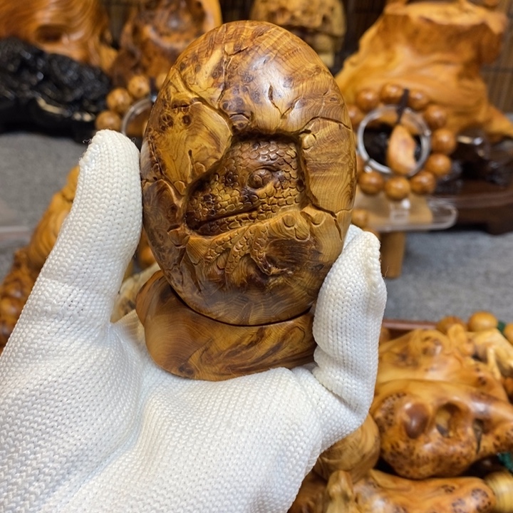 柏木知*太行崖柏陈化爆满瘤疤龙蛋摆件