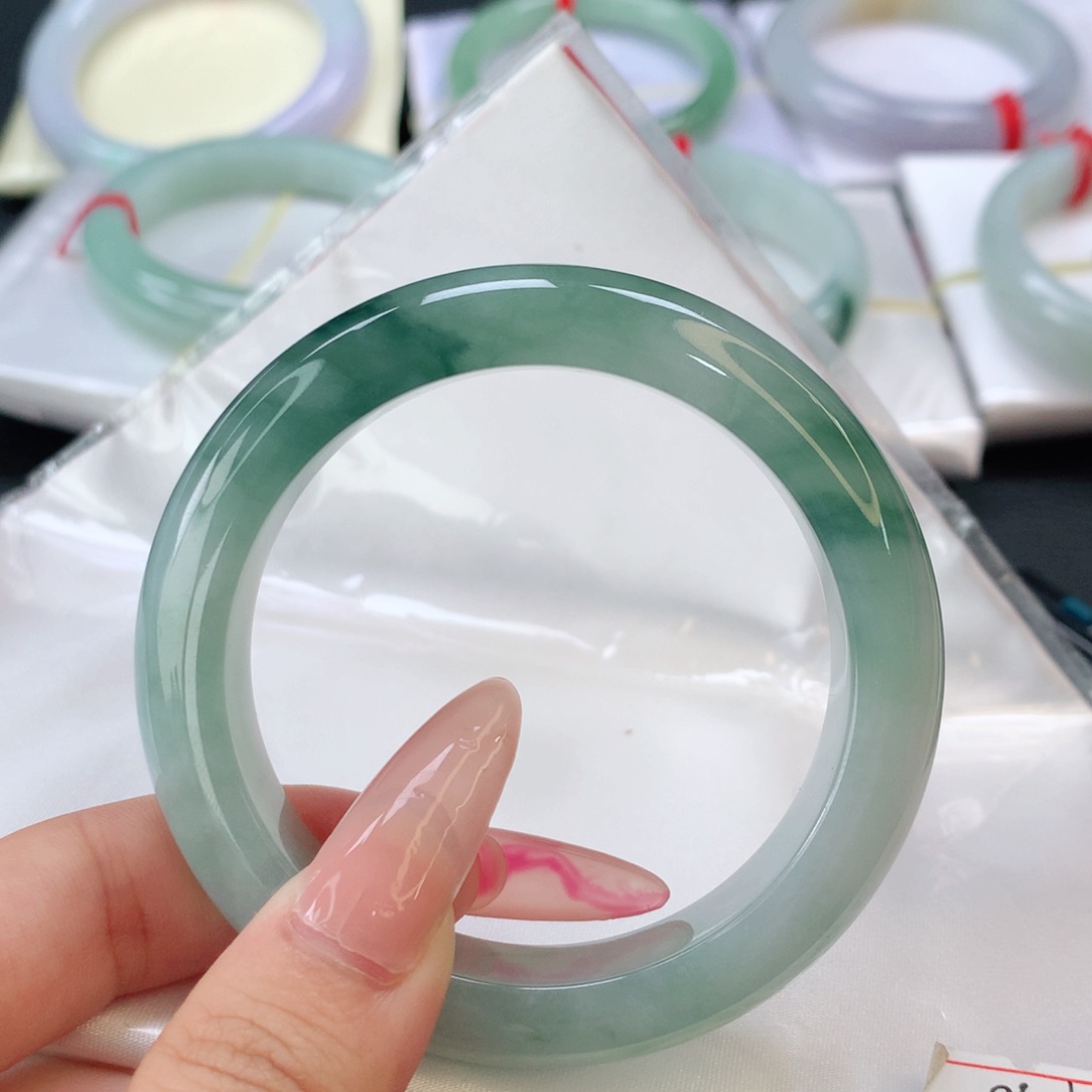 翡翠手镯未镶嵌翡翠手镯53