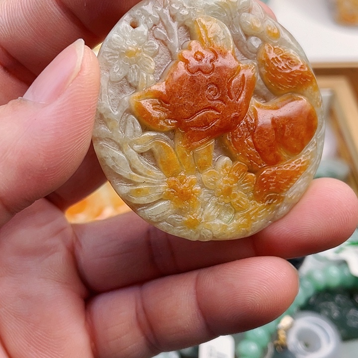 翡翠颈饰未镶嵌天然A货翡翠