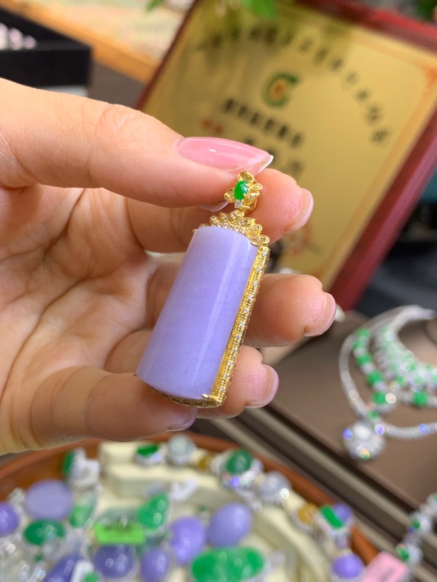 18k金镶嵌吊坠111