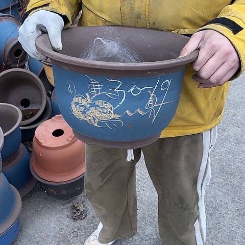 紫砂中国宜兴紫砂花盆，