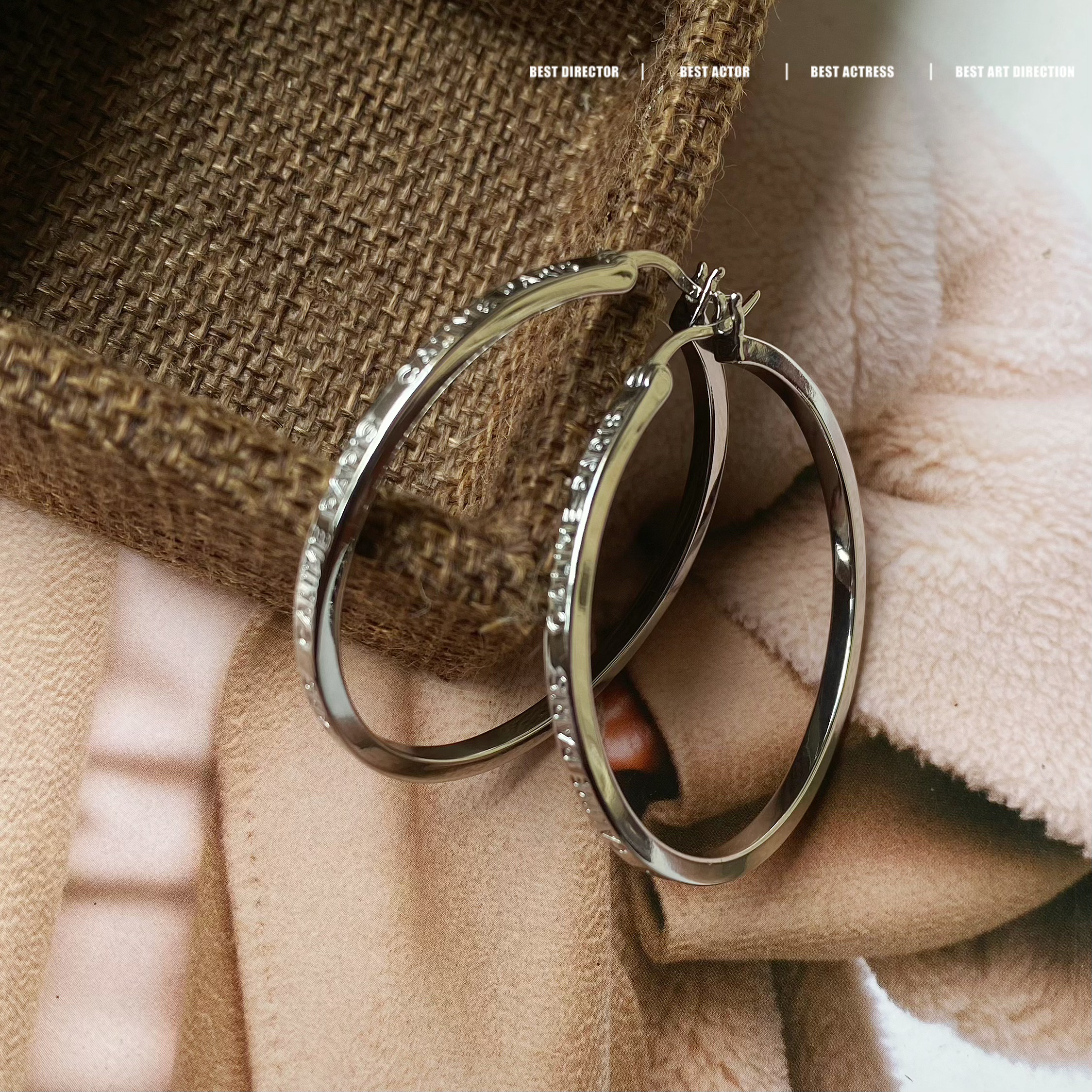 黄铜耳饰 轻奢百搭时尚银色字母耳圈00108