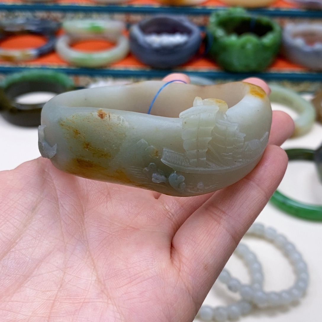 和田玉手镯57贵妃定制未镶嵌