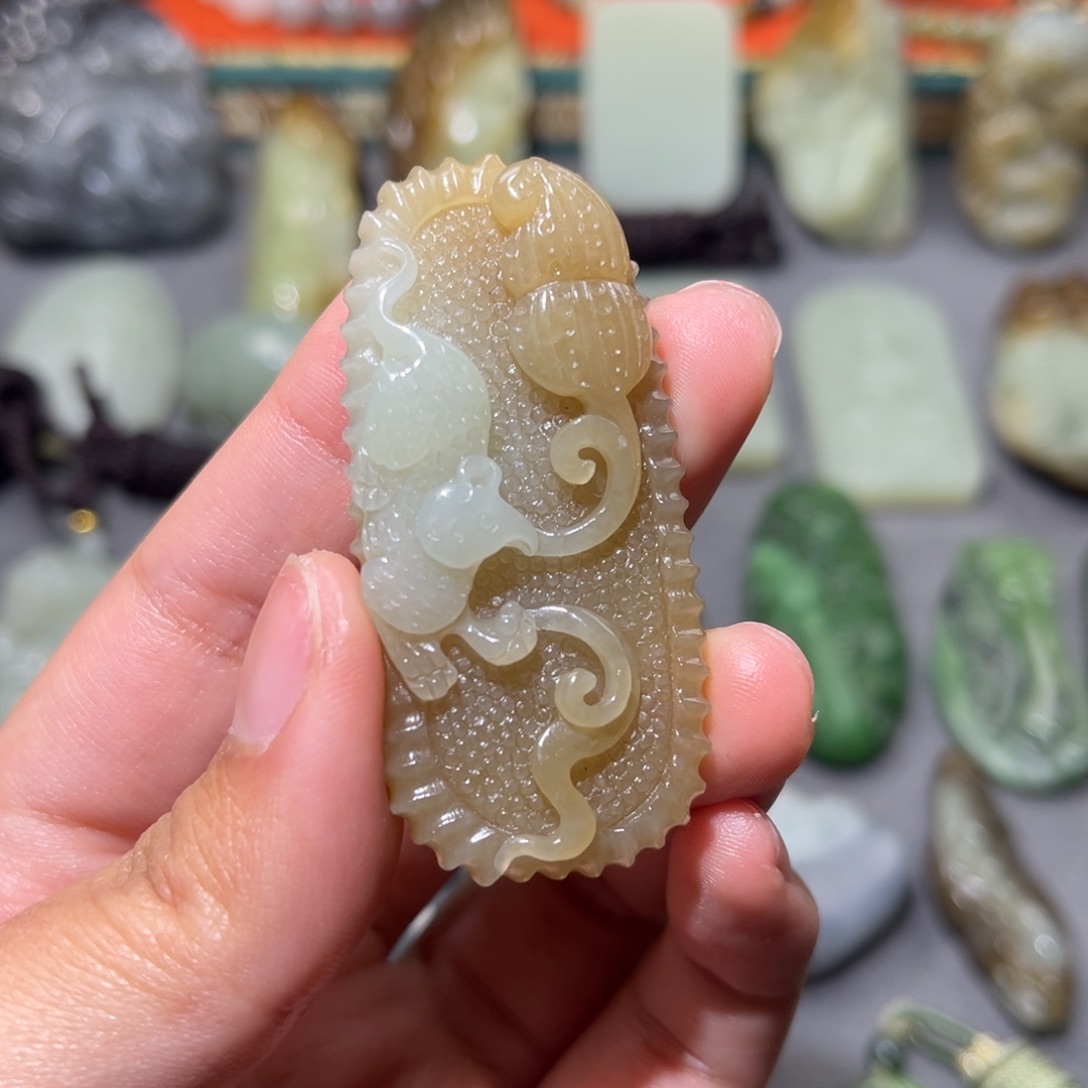 和田玉挂件未镶嵌