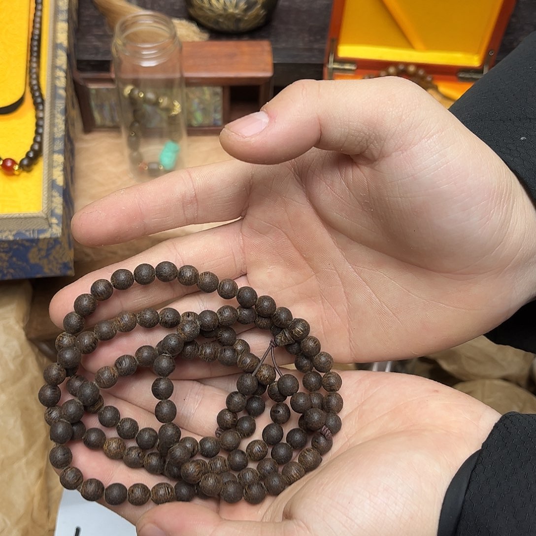 大叶紫檀（黑酸枝木类）