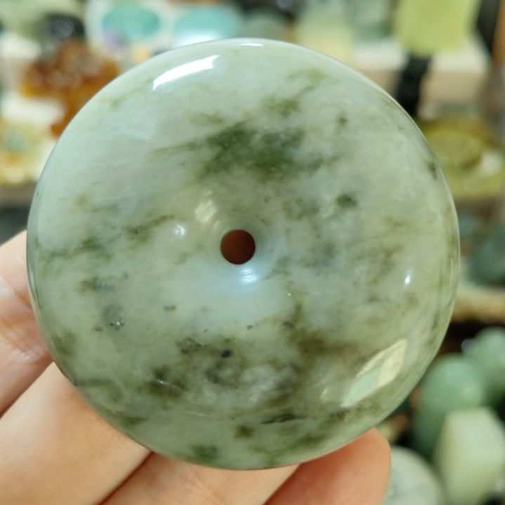 岫玉未镶嵌平安扣