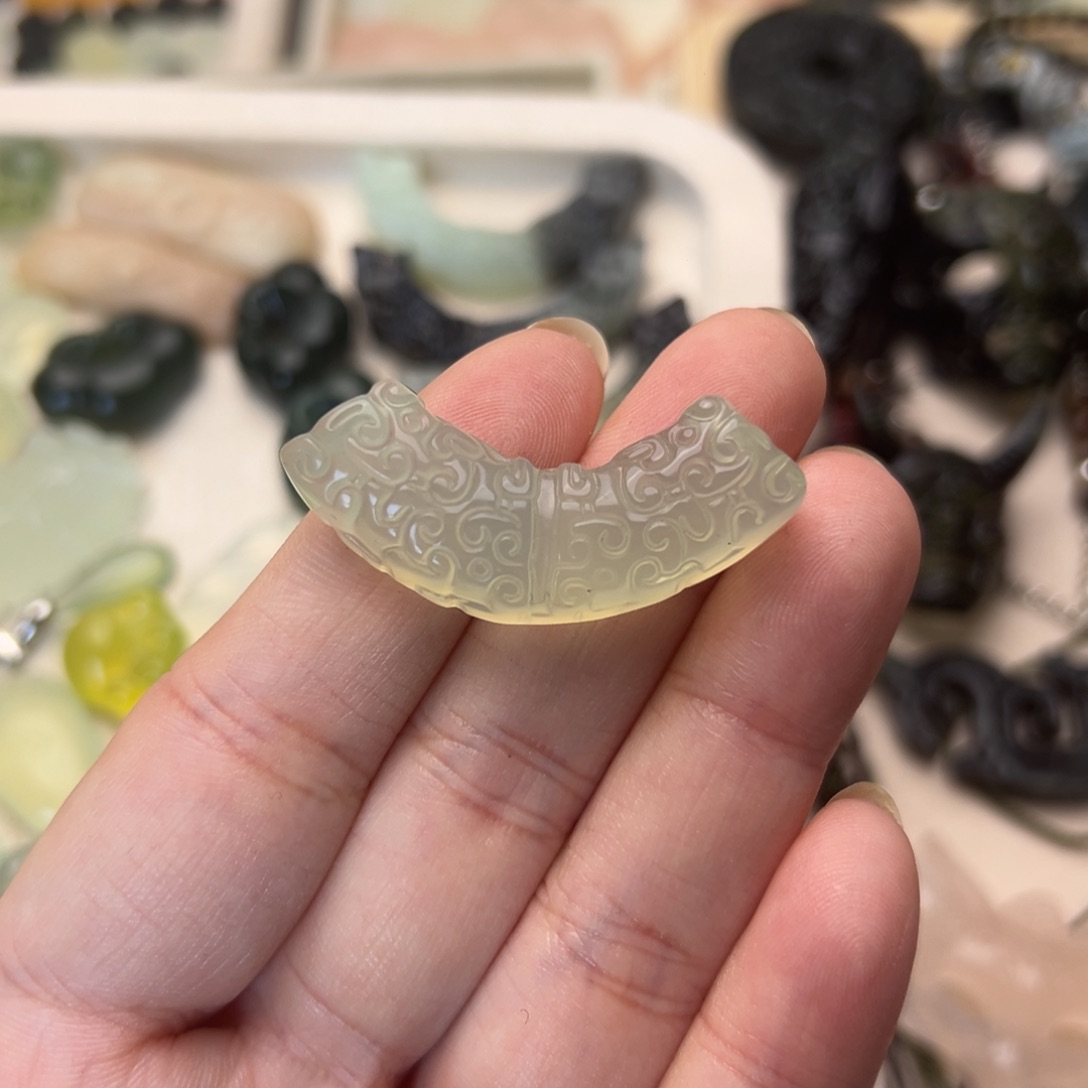 蛇纹石玉合金颈饰