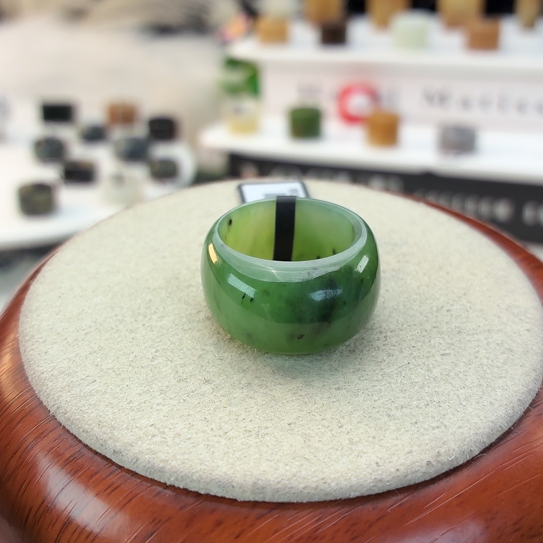 和田玉未镶嵌戒指i49碧玉馒头18.7mm