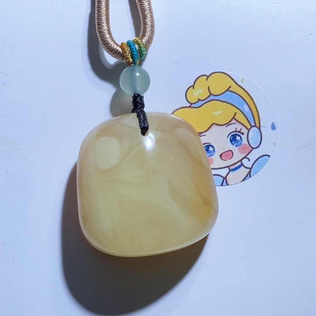 未镶嵌琥珀珠宝奇石