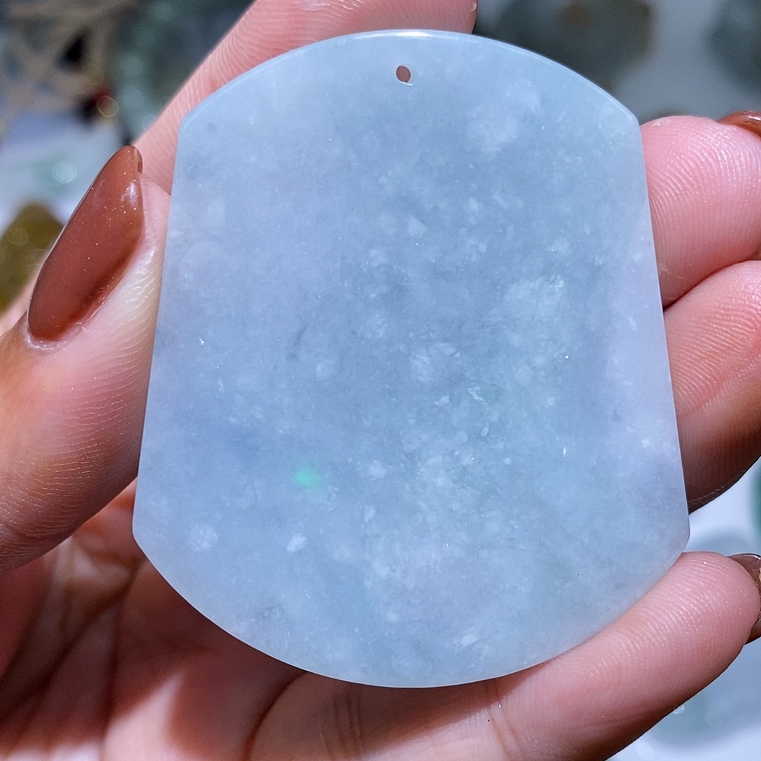 翡翠未镶嵌颈饰无事牌