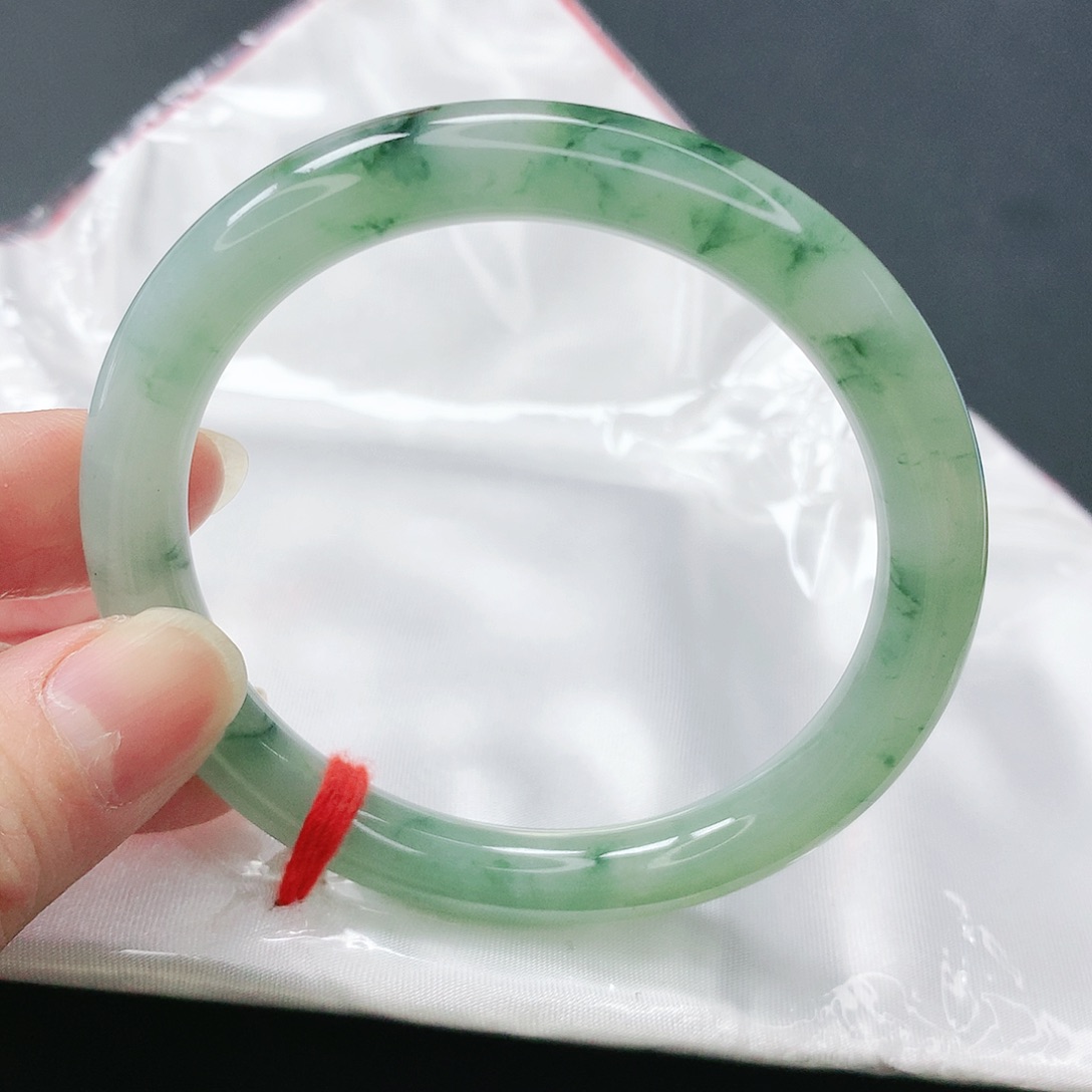 翡翠手镯未镶嵌缅甸天然A货翡翠