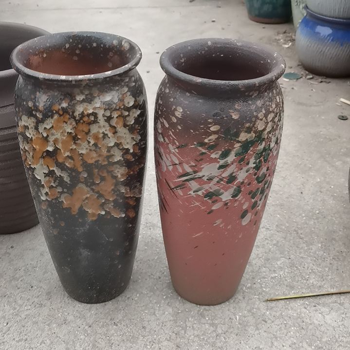 红陶口13高31瑕疵两个